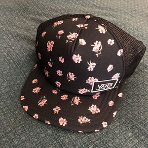 Van Flower Hat
